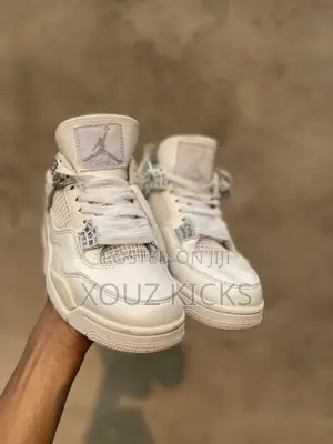Nike Air Jordan 4