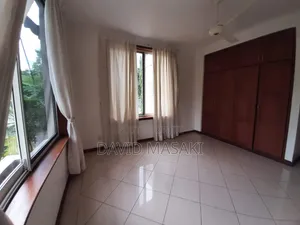 Furnished 3bdrm Apartment in Apartments, Oyster Bay for rent