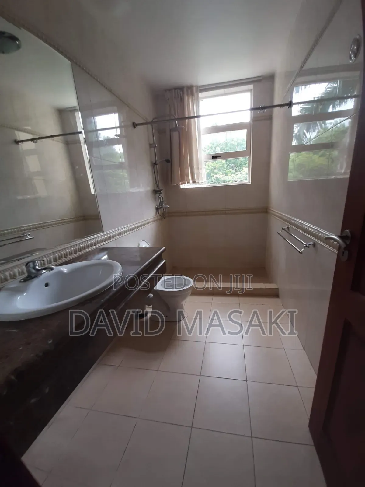 Furnished 3bdrm Apartment in Apartments, Oyster Bay for rent
