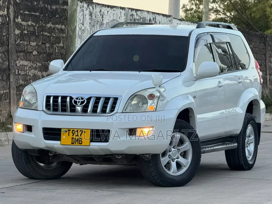 Toyota Land Cruiser Prado 2005 White
