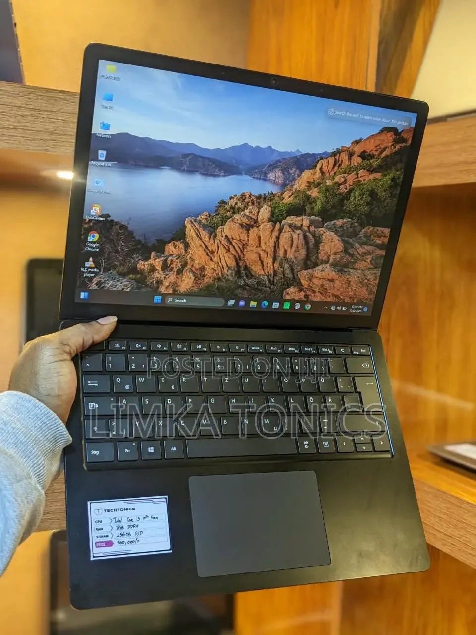 New Laptop Microsoft Surface Laptop 3 8GB Intel Core i5 SSD 256GB