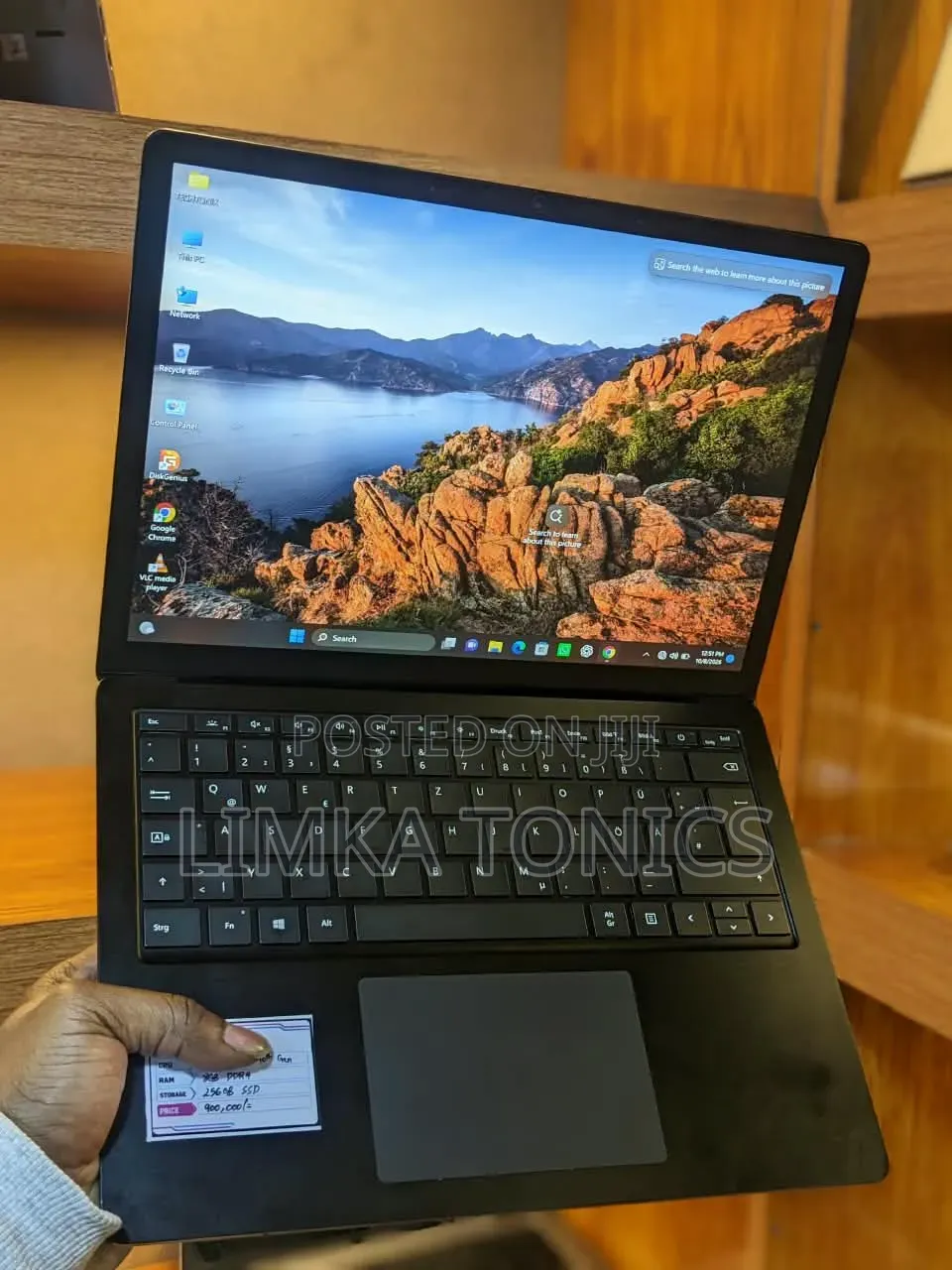 New Laptop Microsoft Surface Laptop 3 8GB Intel Core i5 SSD 256GB