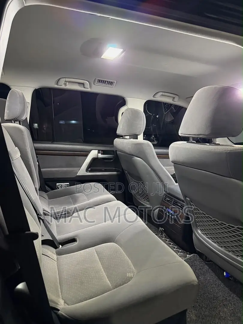 Toyota Land Cruiser 2016 Matt Black