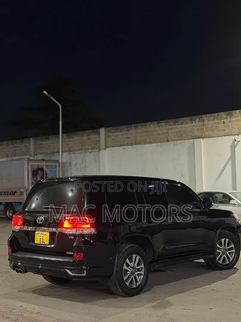 Toyota Land Cruiser 2016 Matt Black