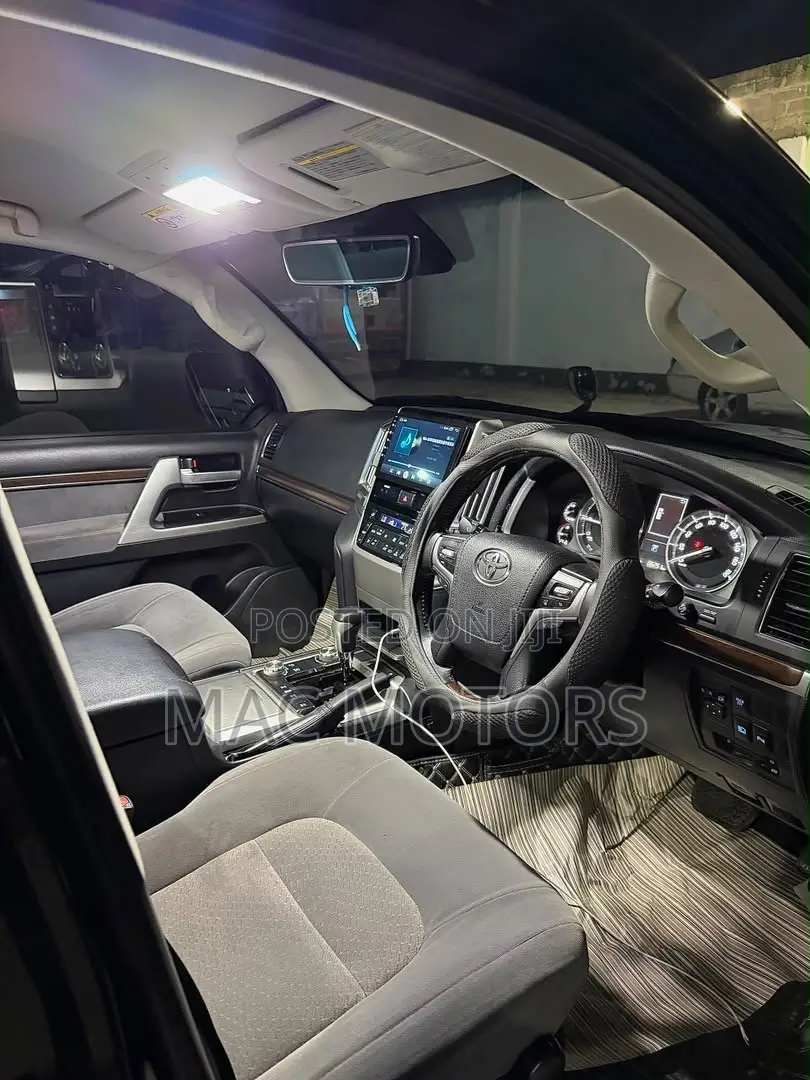 Toyota Land Cruiser 2016 Matt Black
