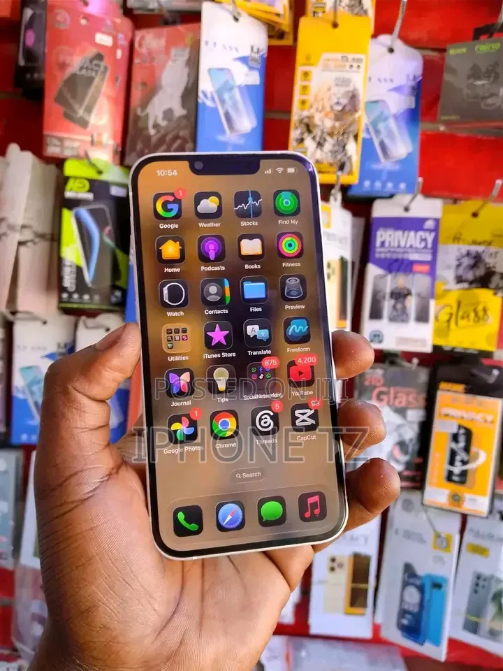 New Apple iPhone 13 128 GB White