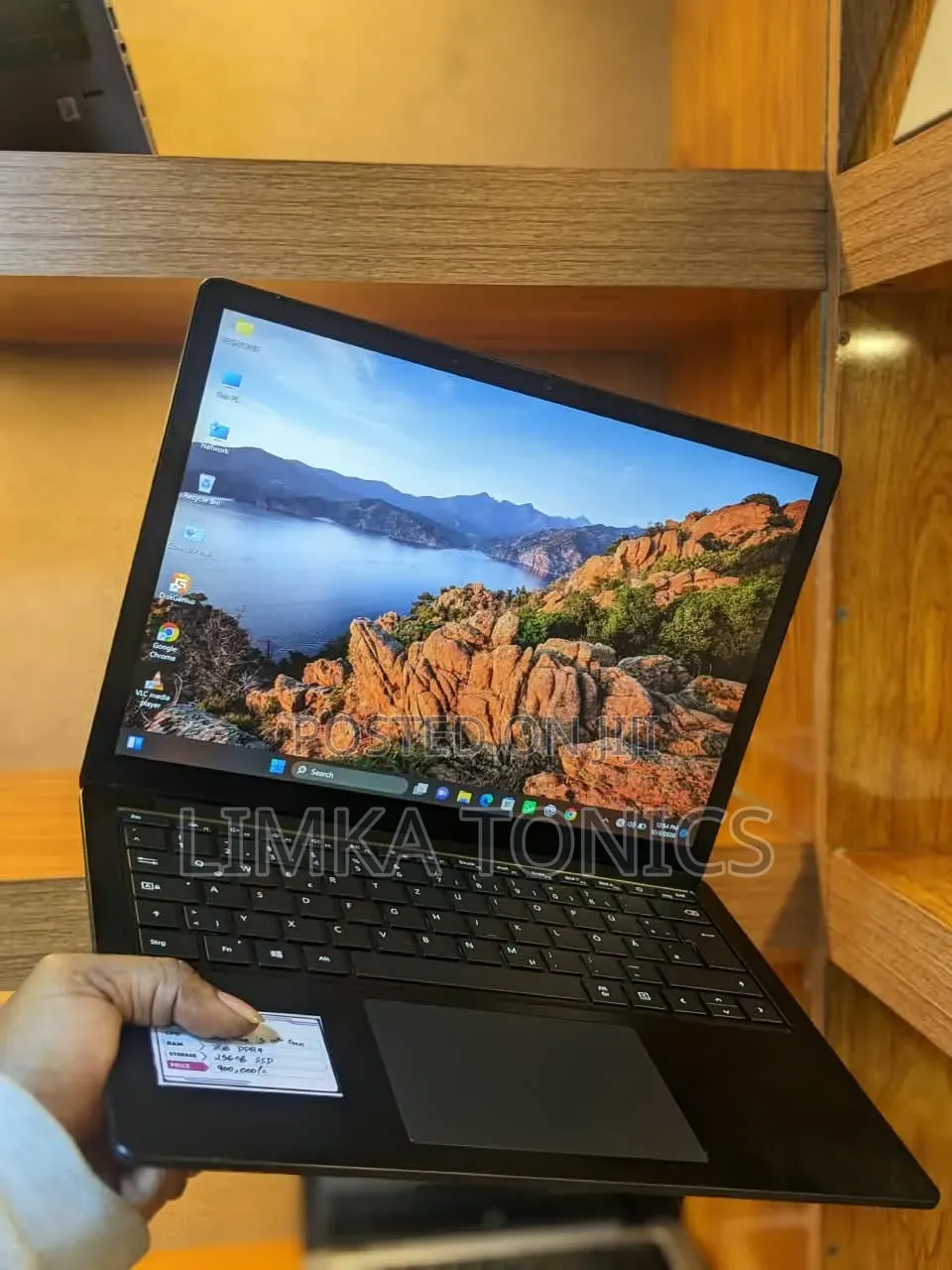 New Laptop Microsoft Surface Laptop 3 8GB Intel Core i5 SSD 256GB