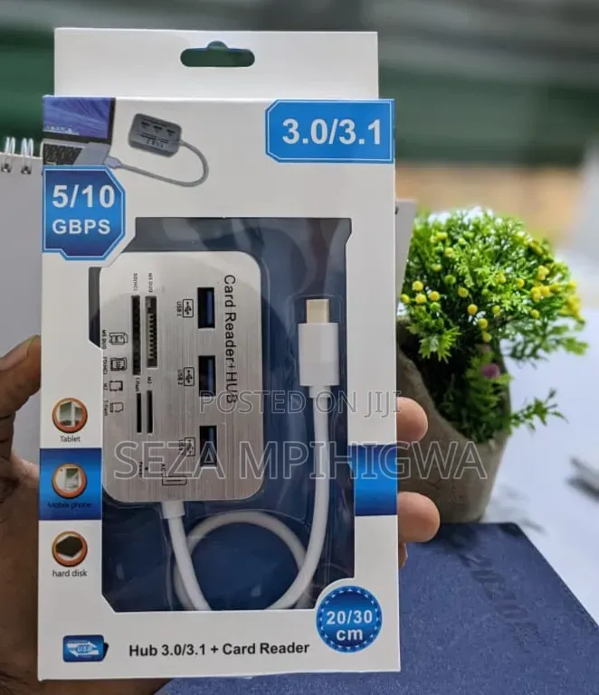 ​Multi-Port USB 3.0/3.1 Hub + All-in-1 Card Reader (5/10 Gbps)