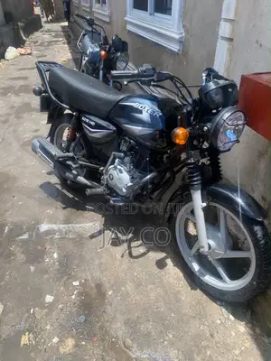 Bajaj Boxer 125 2024 Black