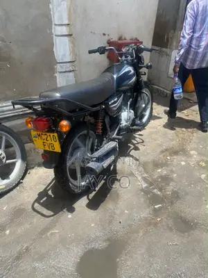 Bajaj Boxer 125 2024 Black