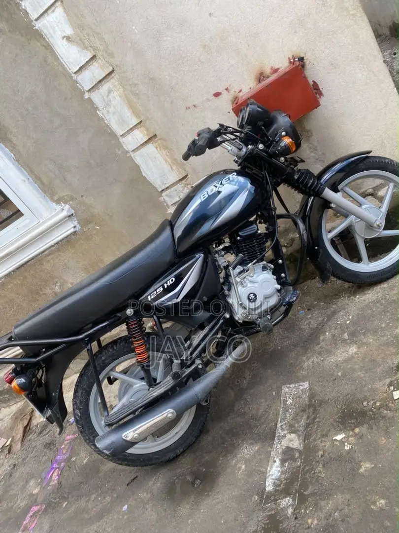 Bajaj Boxer 125 2024 Black