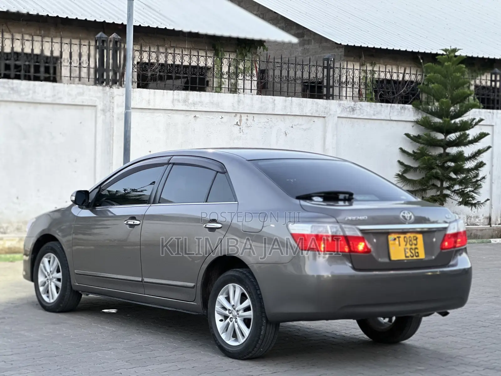 Toyota Premio 2010 Gray