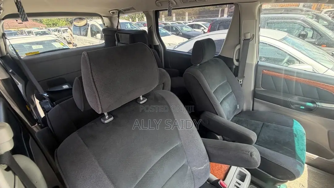 Toyota Alphard 2.4 Hybrid AWD 2007 Black
