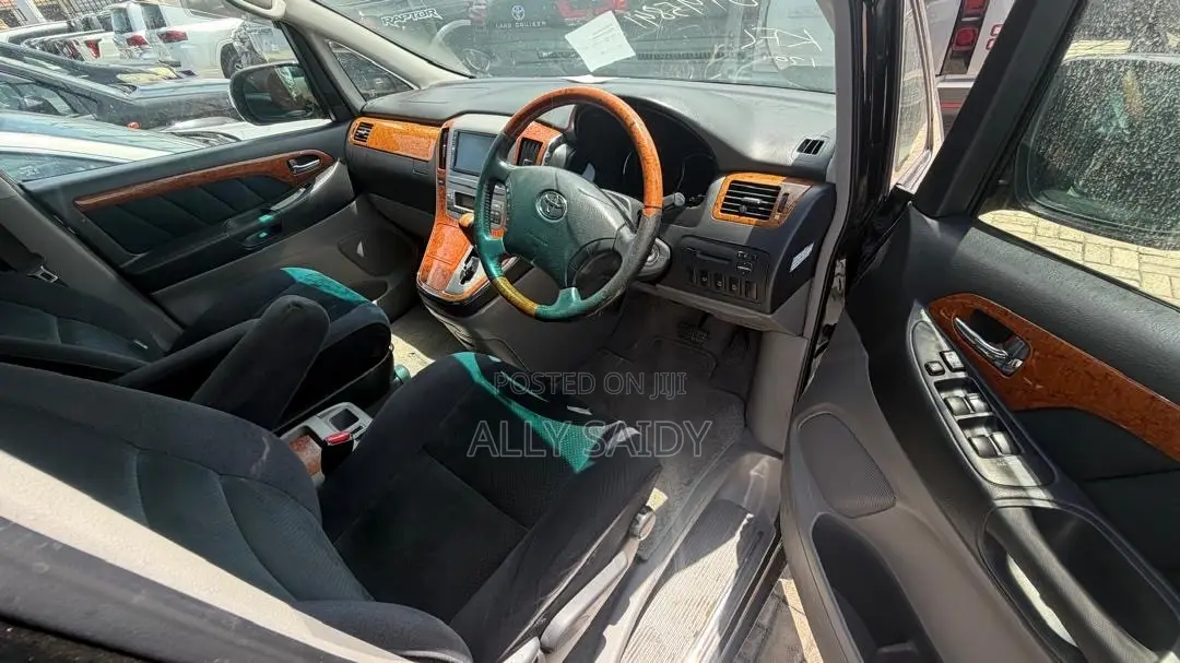 Toyota Alphard 2.4 Hybrid AWD 2007 Black