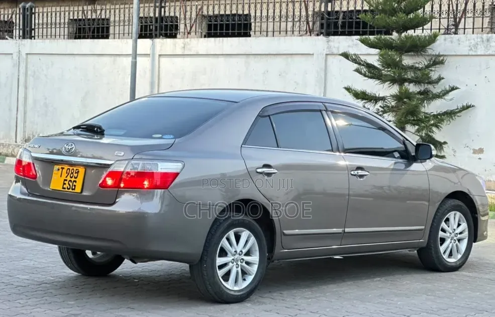 Toyota Premio 2010 Gray