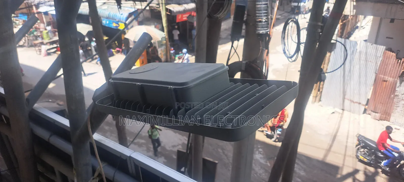 Solar Led Street Light 120w (With Batterry and Panel)
