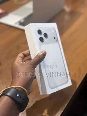 New Apple iPhone 17 Pro Max 256 GB Silver