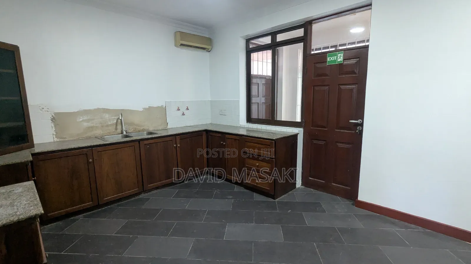 Stand Alone Office Building for Rent at Victoria