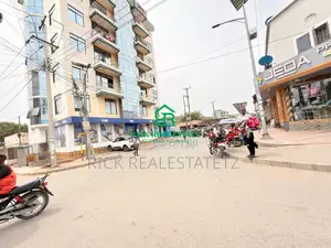 6bdrm Townhouse/Terrace in Mbugani for sale