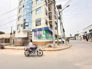 6bdrm Townhouse/Terrace in Mbugani for sale
