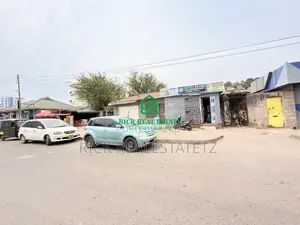 6bdrm Townhouse/Terrace in Mbugani for sale