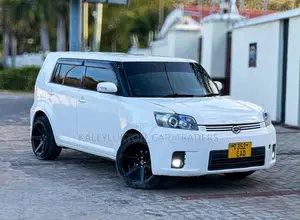 Toyota Corolla Rumion 2011 White
