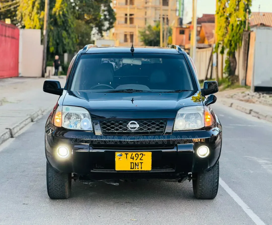 Nissan X-Trail 2004 Black