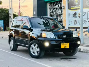 Nissan X-Trail 2004 Black