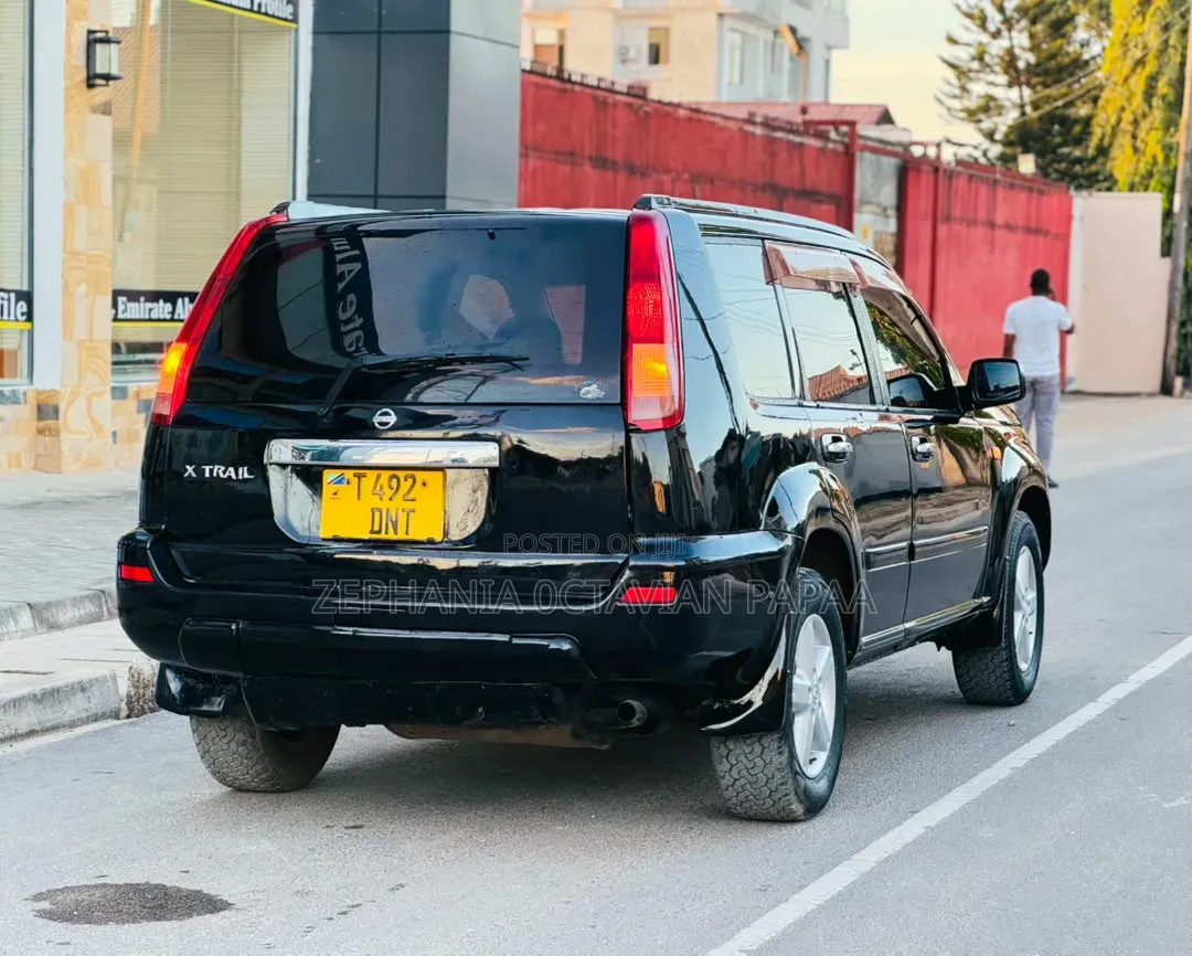 Nissan X-Trail 2004 Black
