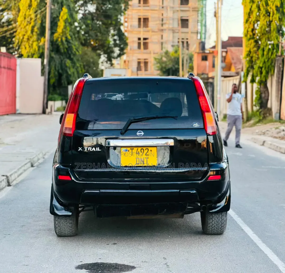 Nissan X-Trail 2004 Black