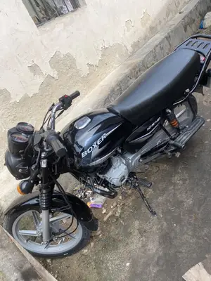 Bajaj Boxer 125 2023