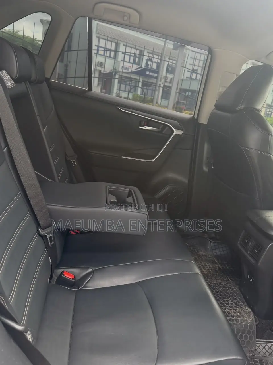 Toyota RAV4 Adventure 2021 White