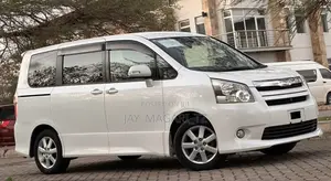 Toyota Noah 2008 White