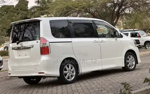Toyota Noah 2008 White