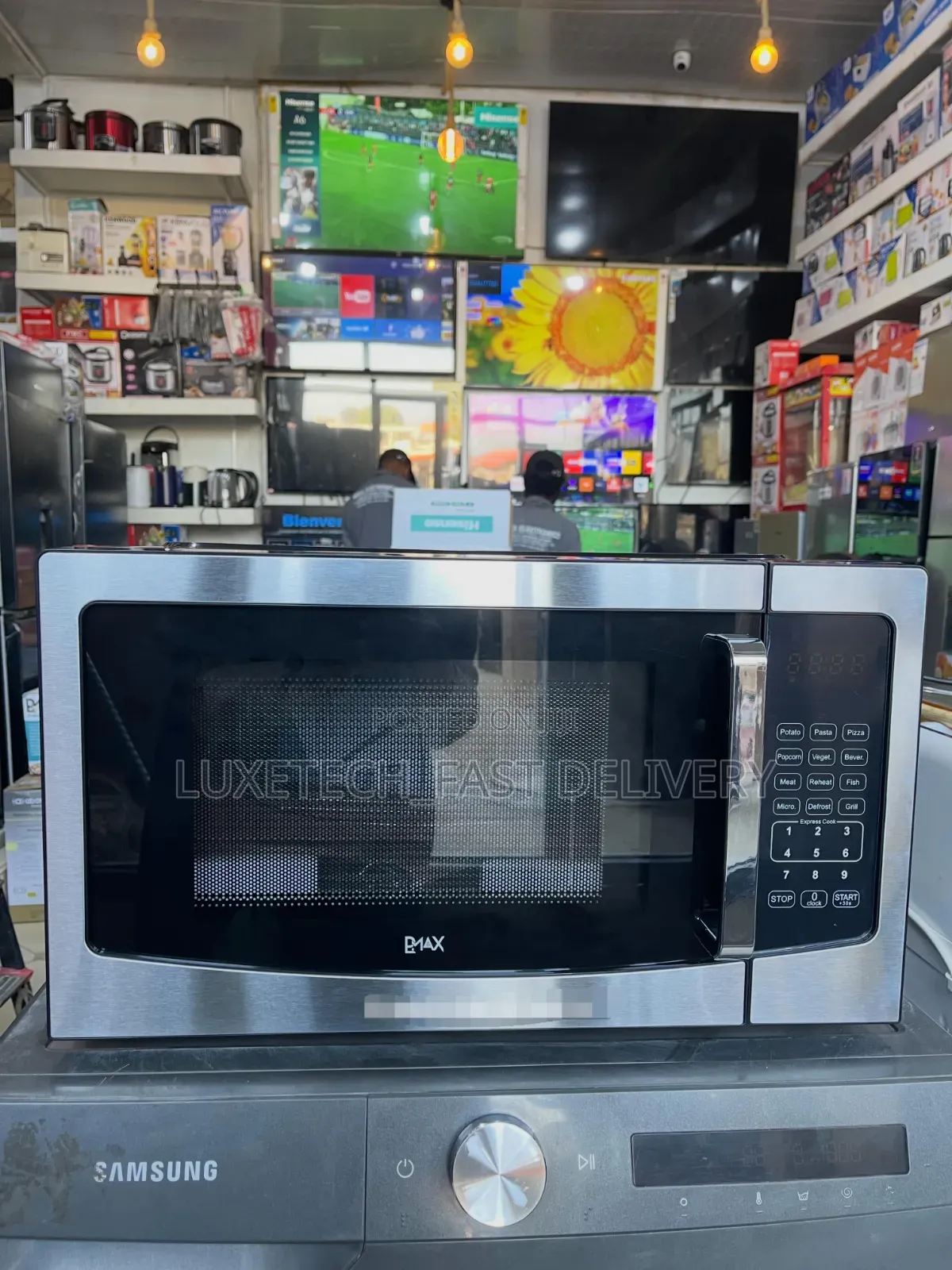 PMAX 30 Litres Digital Microwave Oven With Grilling Function
