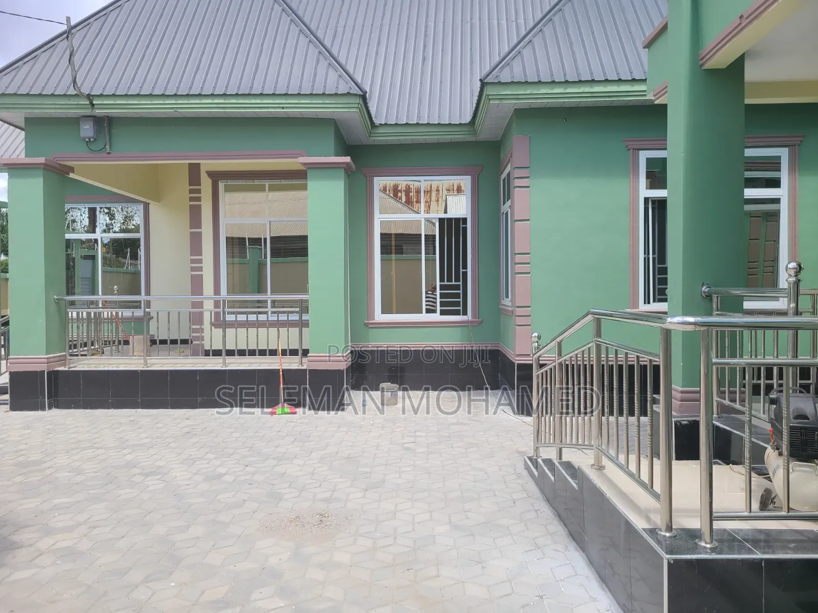 Furnished 4bdrm House in Biriani Real Estate, Chamazi for sale