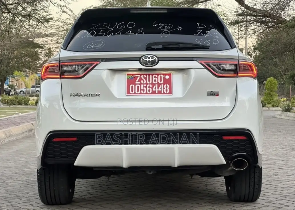 Toyota Harrier 2.0 2015 Pearl