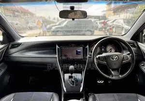 Toyota Harrier 2.0 2015 Pearl
