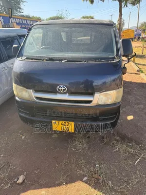 Toyota HiAce 2006 Blue