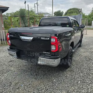 Toyota Hilux Revo Double Cab Deisel 2.4 AWD 2021 Matt Black