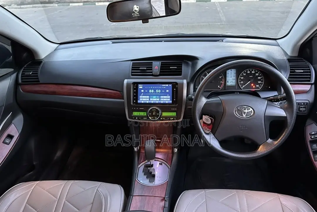 Toyota Premio 1.5 FWD 2010 Gray