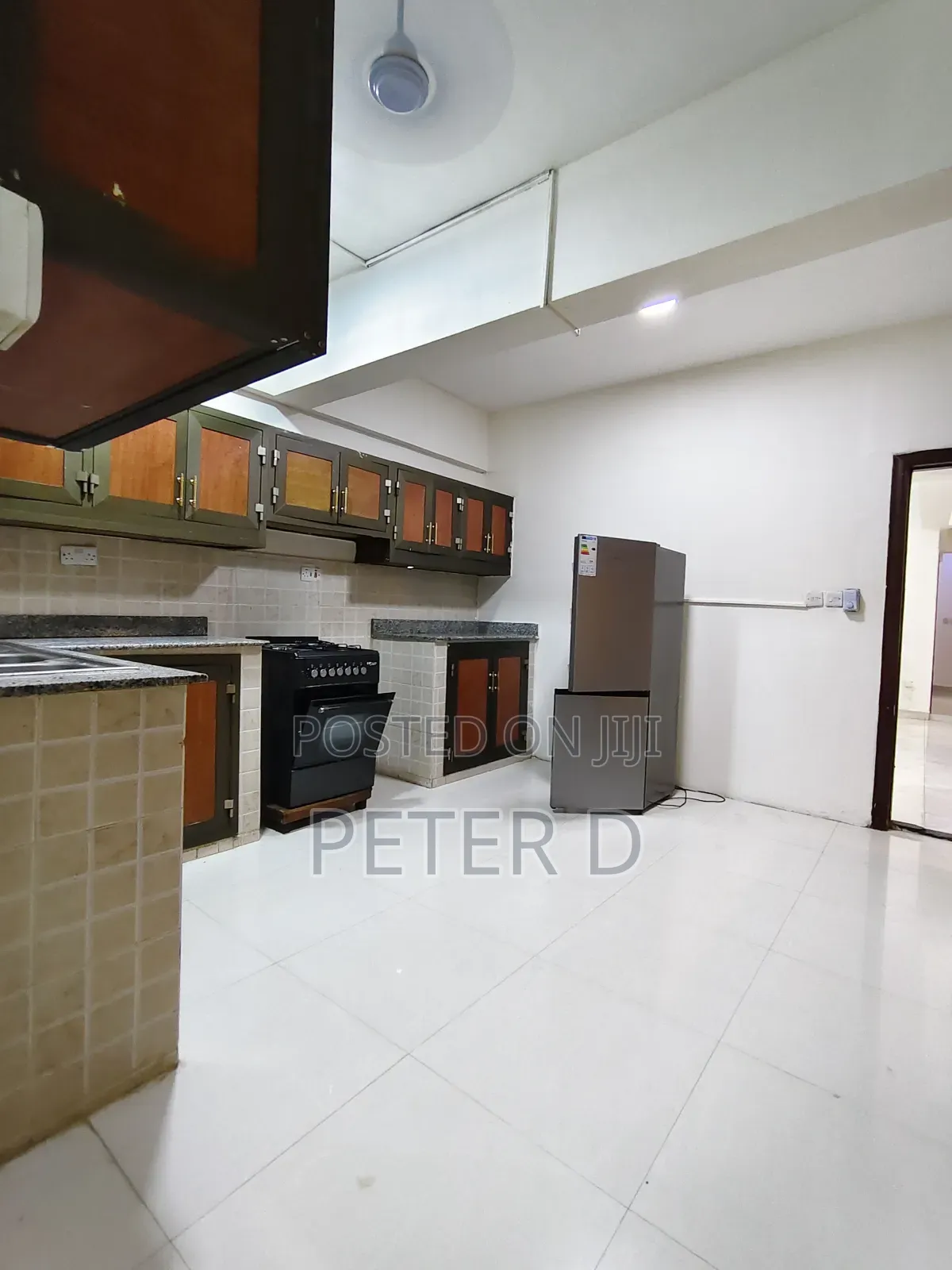 Furnished 4bdrm Apartment in Upanga West for rent