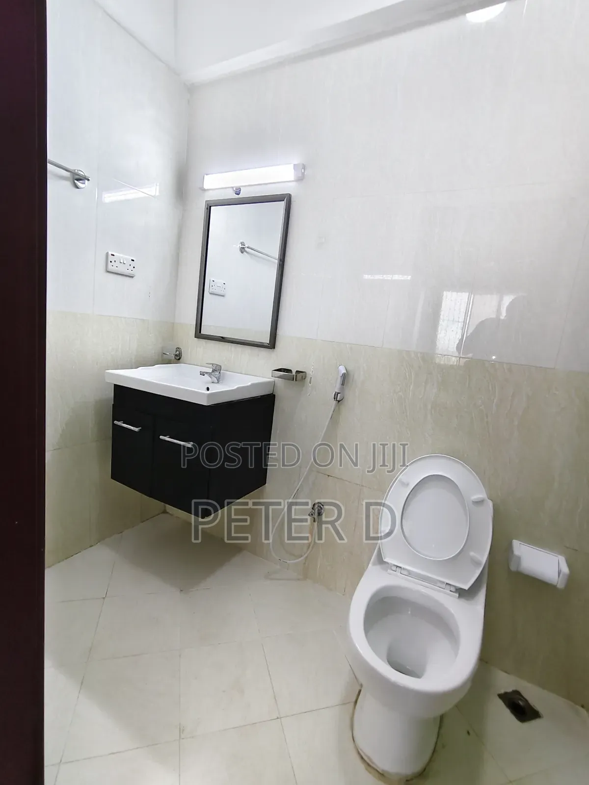 Furnished 4bdrm Apartment in Upanga West for rent