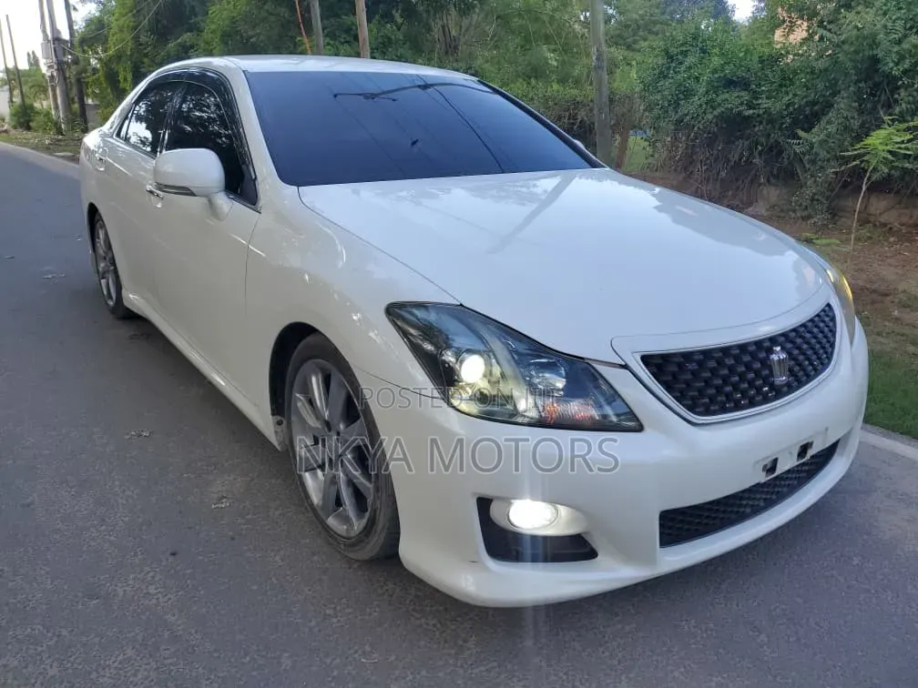 Toyota Crown 2008 Pearl