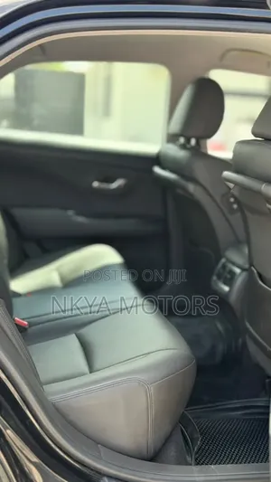 Toyota Crown 2009 Black