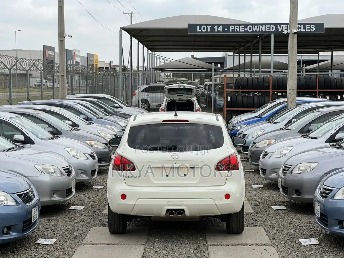 Nissan Dualis 2012 White