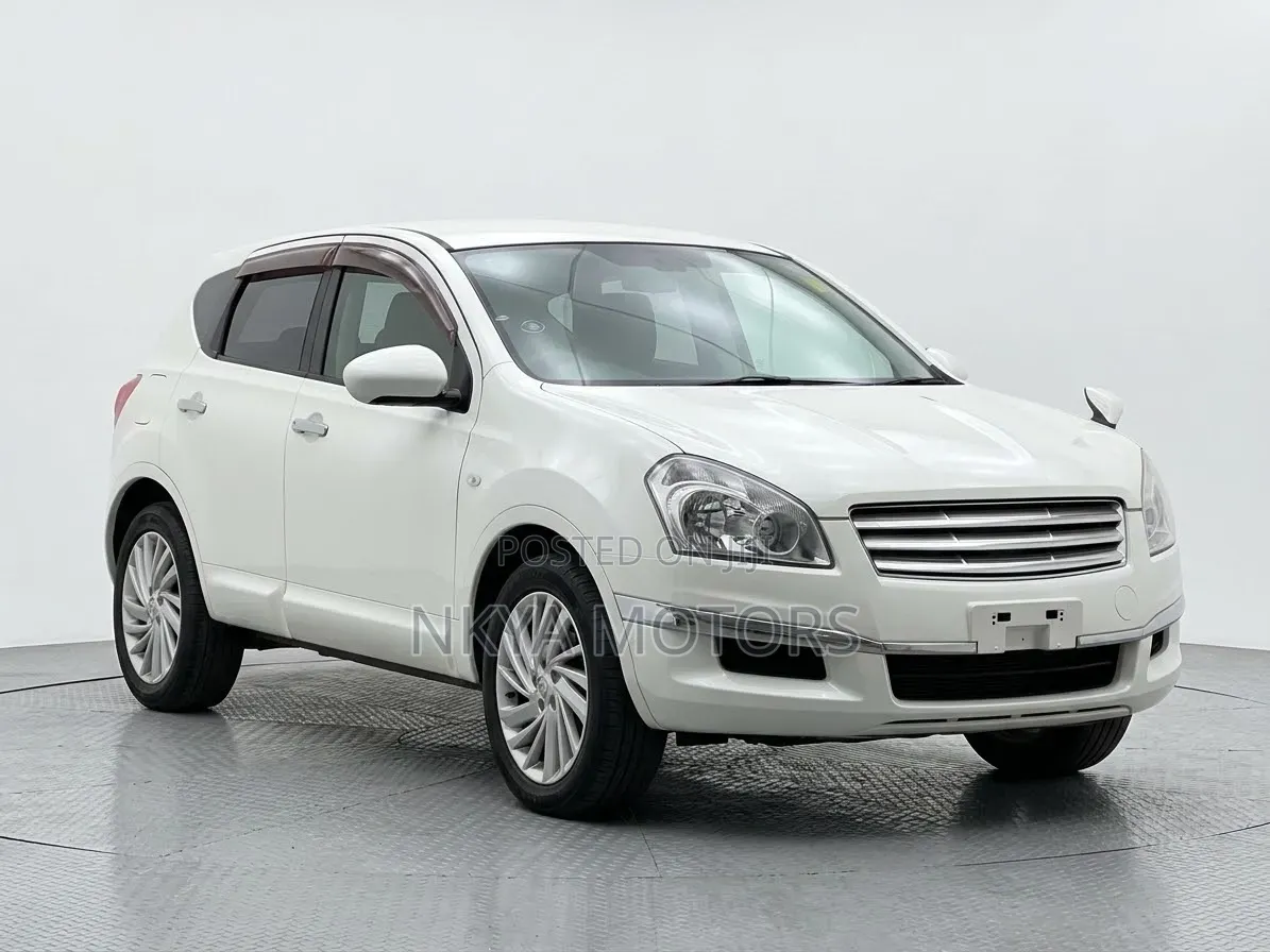 Nissan Dualis 2012 White