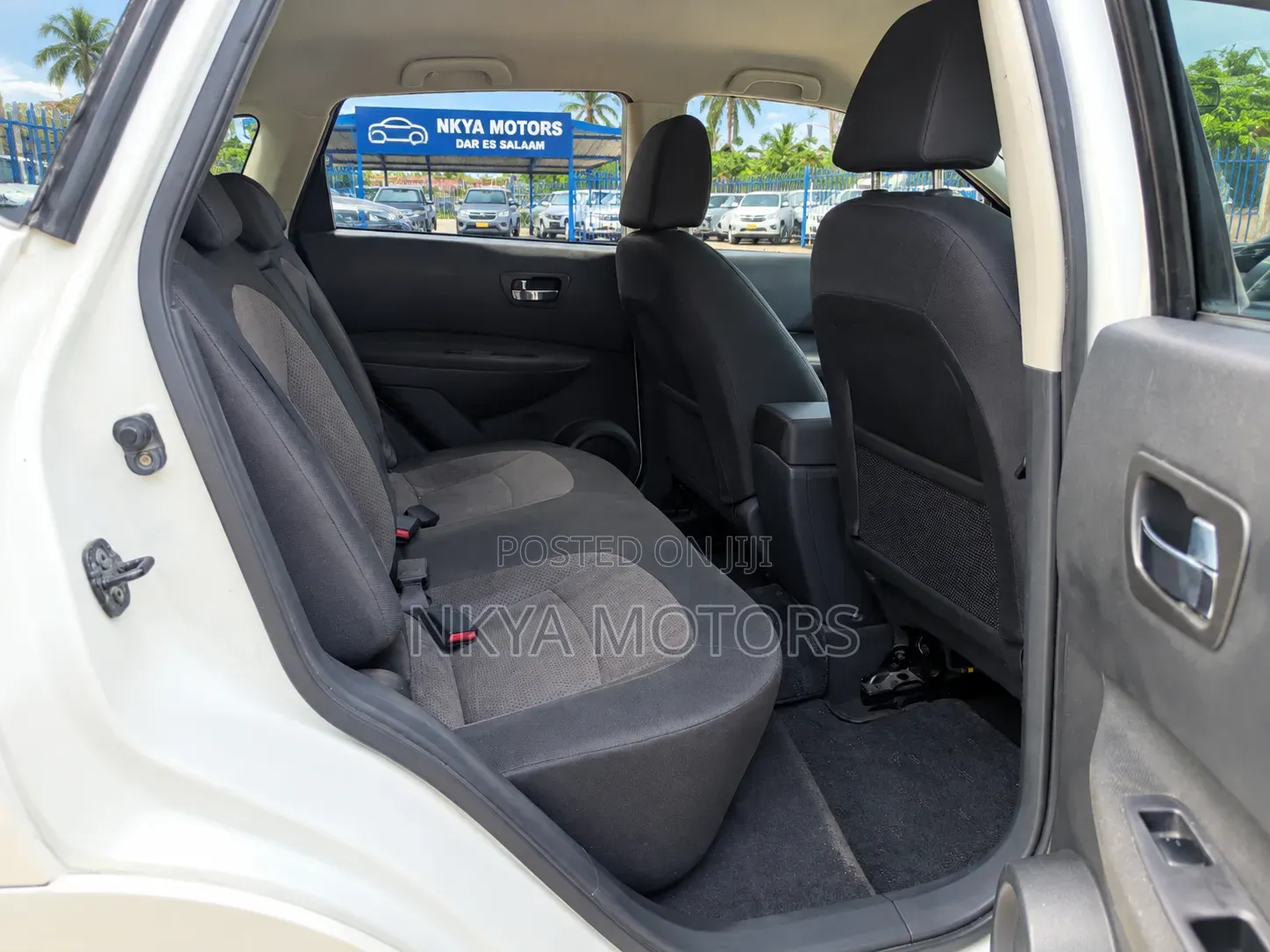 Nissan Dualis 2012 White