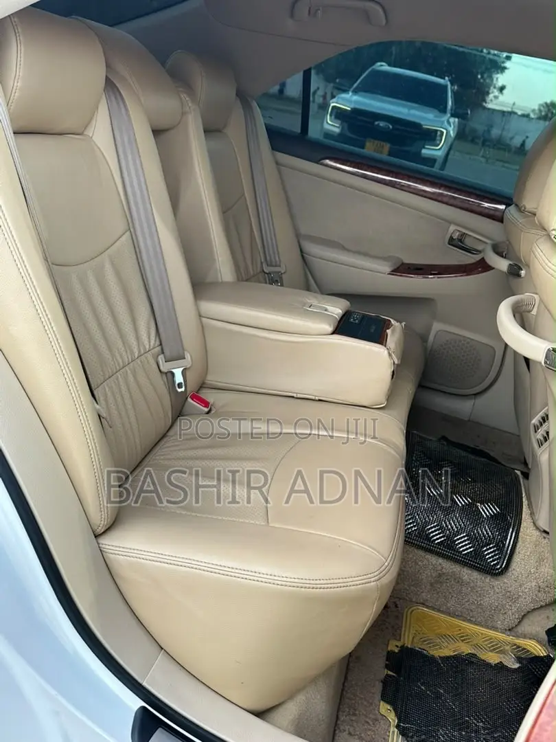 Toyota Crown 2009 Pearl