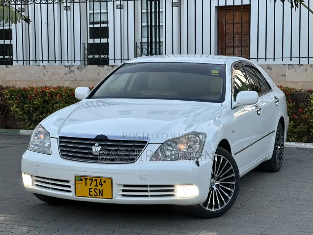 Toyota Crown 2009 Pearl